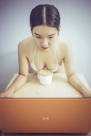 向涟苍士献上纯洁是不是这个_HDHD高清在线观看